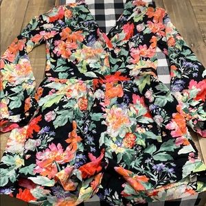 Long sleeve flora romper